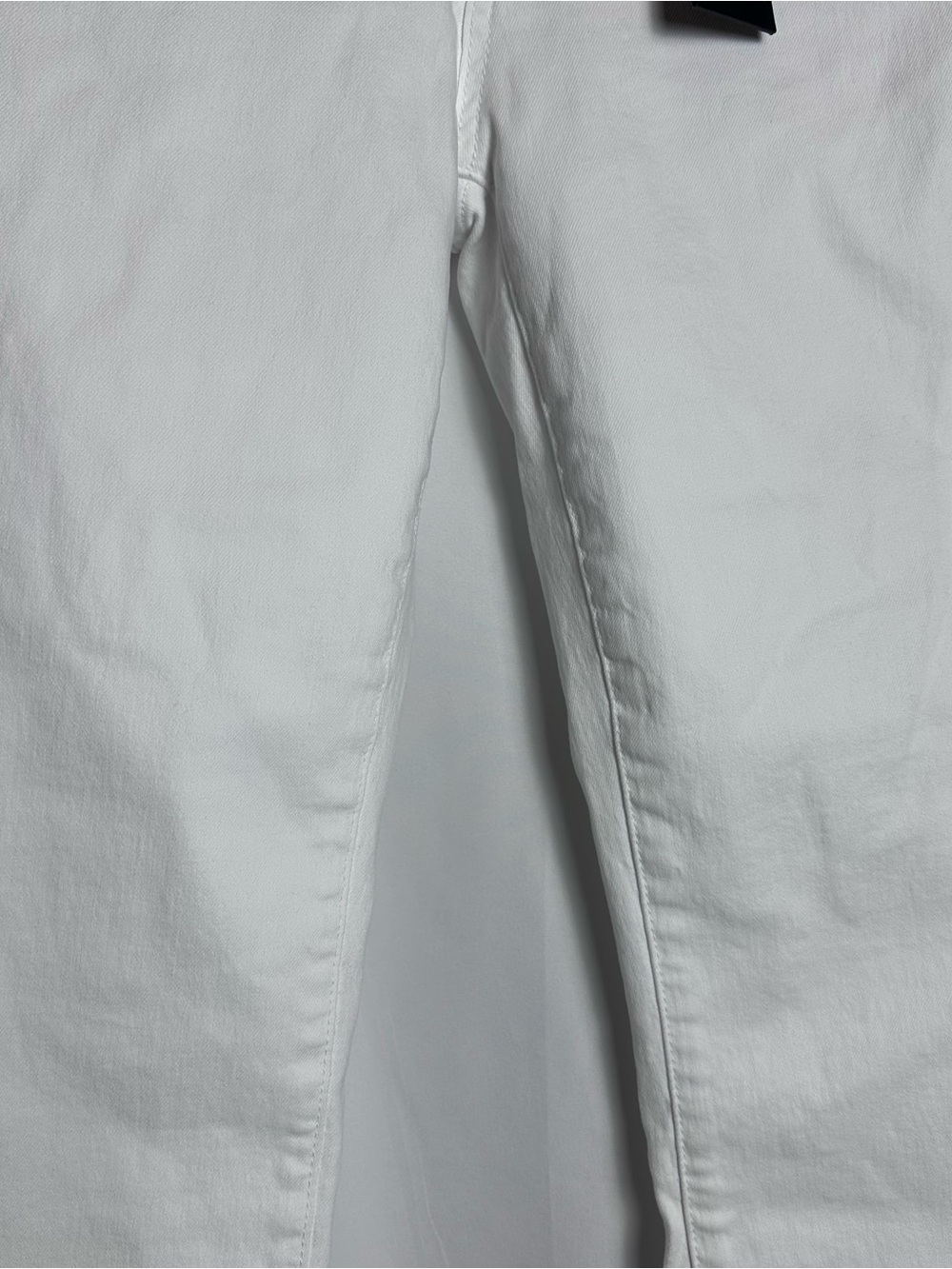 KUT from the Kloth Amy Crop Straight Leg White Jeans NWT size 0 - Picture 6 of 13